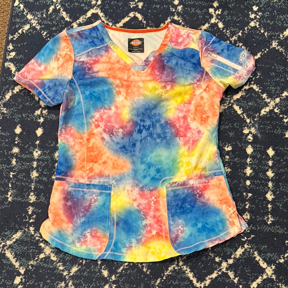 Dickies Blue and Pink Short Sleeve Tee